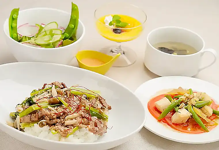 昼食の一例